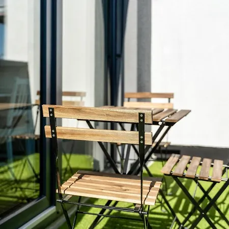 Gemuetliches Und Lichtdurchflutetes Penthouse Mit Sternenhimmelblick, Boxspringbett Und Terrasse - Gute Anbindung An Die Innenstadt Kassel